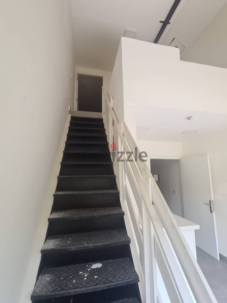 Shop for rent in Horch tabet Cash REF#84493226HC 1
