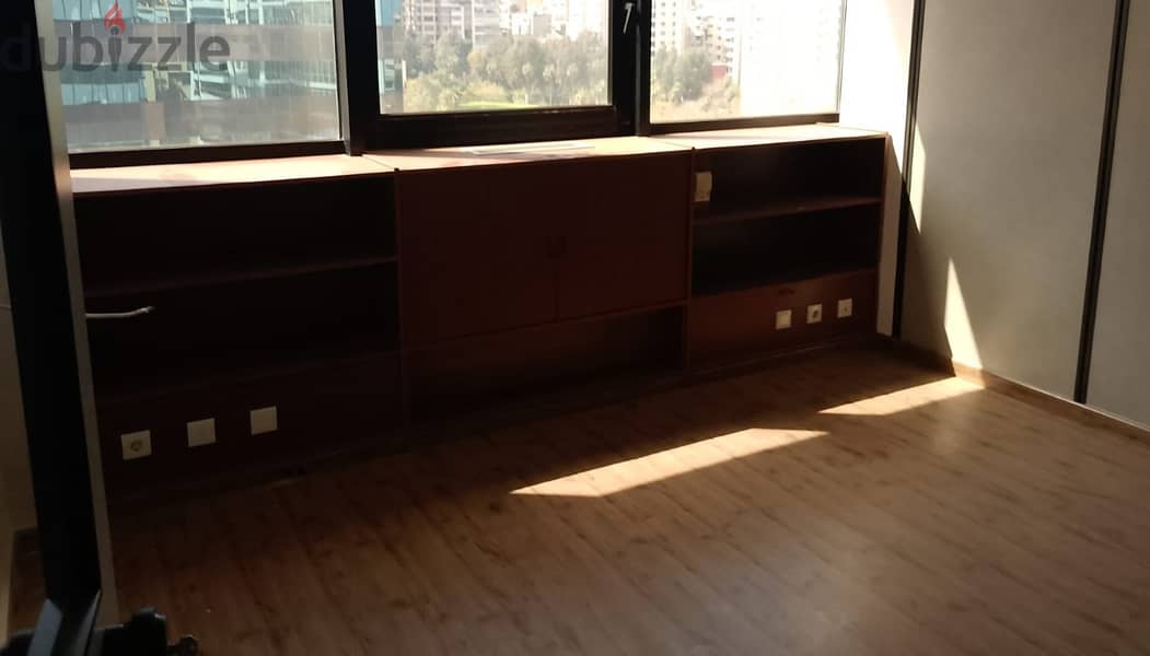 171 Sqm | Office For Rent In Sanayeh - Hmara 5
