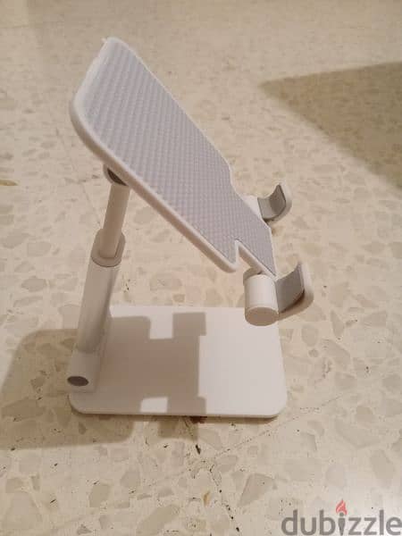 phone stand new! 0