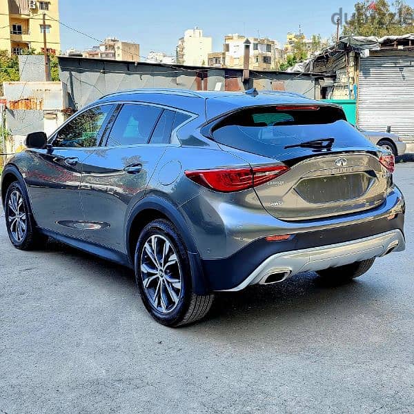 ONE OF A KIND INFINITI QX30 AWD 2017 Luxury edition full 87000 miles 1
