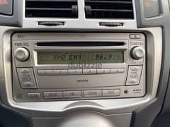 Toyota Yaris 2010 Original CD/AUX/FM Radio Player