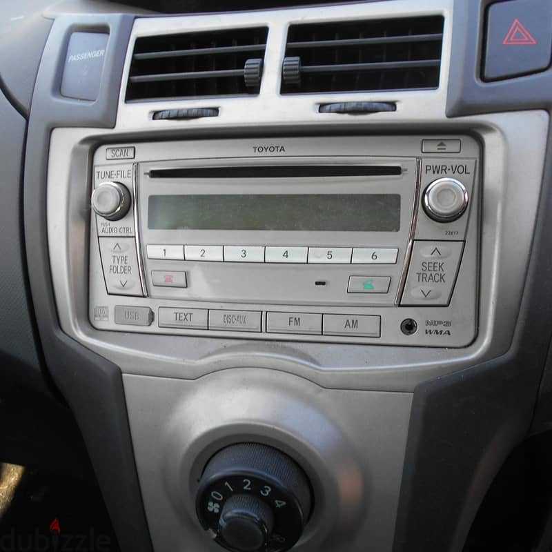 Toyota Yaris 2010 Original CD/AUX/FM Radio Player 1