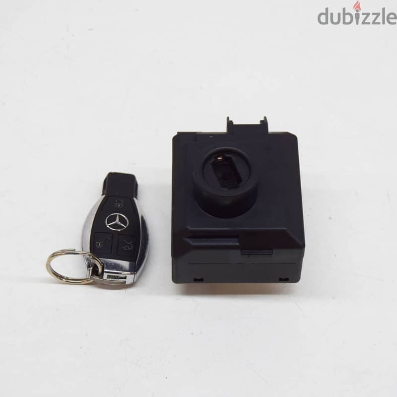 Mercedes-Benz CLA Coupe C117 ignition lock with key A2469054903 2018 1