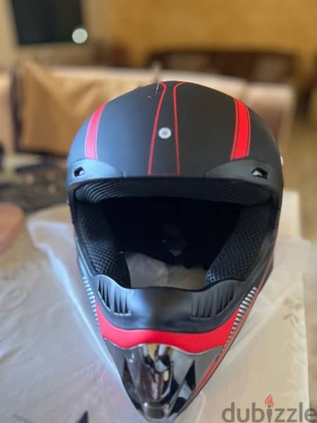 motorcycle Helmets Brand New in stock + Goggles + Gloves 6