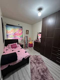 bedroom in a very good condition