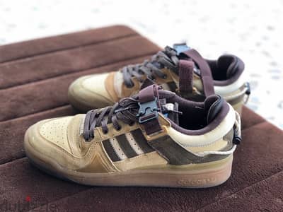 Adidas forum Buckle low