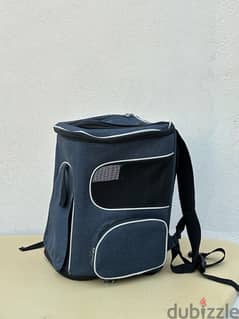 Pet carrier / backpack 0