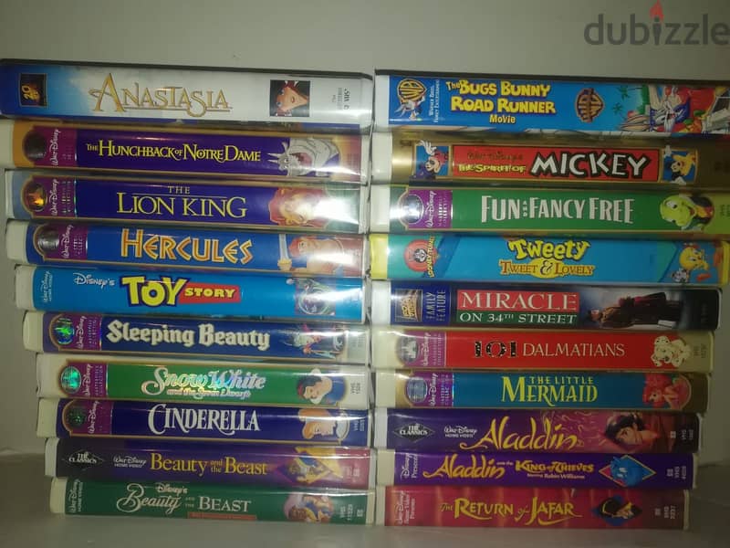 starting 3$ collection of vhs original tapes check list in description 1