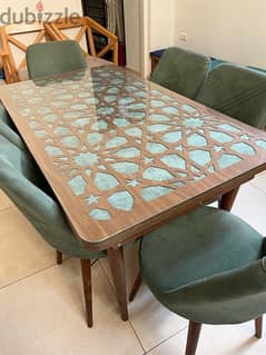 Dining table and six chairs excellent  condition