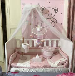 full baby bed room barely used with full accessories 0
