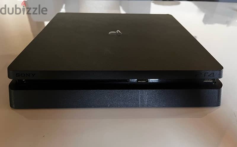 ps4 slim with one controller 3