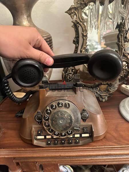 old telephone of copper with bekeliteتليفون نحاس انتيك 3