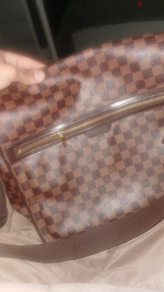 Louis Vuitton bag men 1
