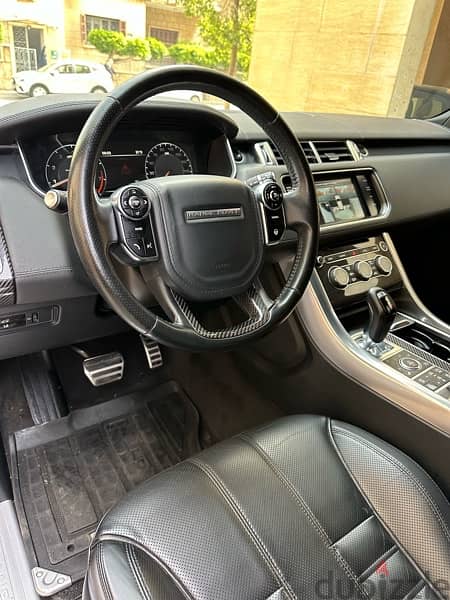 Range Rover Sport SVR 2015 black on black 9