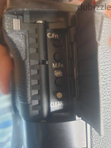 Camera canon EOS-1V in excellent condition 6