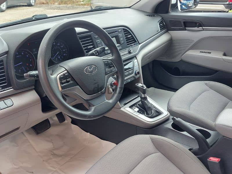 Hyundai elantra model 2017 ajnabye super clean 9