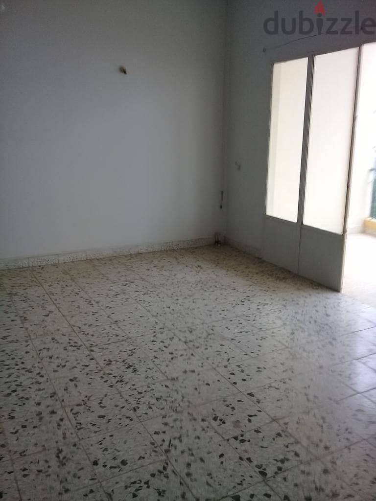 Apartment for Rent in Cornet Chehwan/400$ -- شقة للإيجار في قرنة شهوان 4