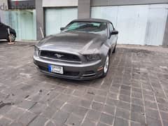 Ford Mustang model 2013