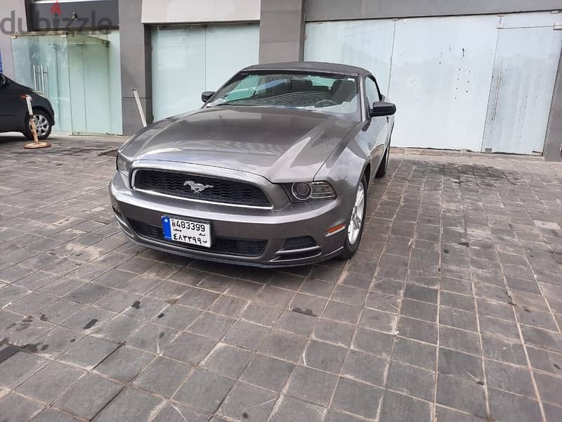Ford Mustang model 2013 0