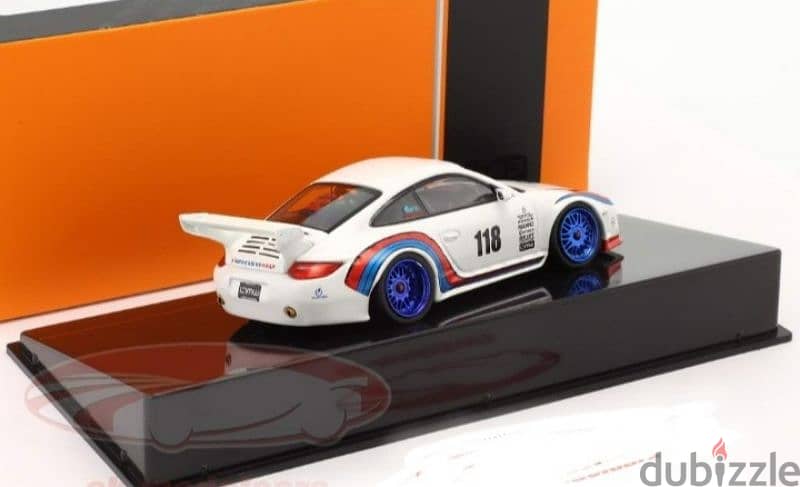 Porsche 997 (Old & New) diecast car model 1;43 4