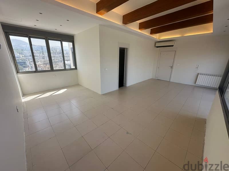 Apartment For Sale in Sin El Fil  بنتهاوس للبيع في سن الفيل 4
