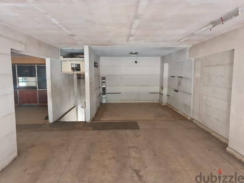 garage for rent in dora 25000$. محلات للايجار في الدوره ٢٥٠٠٠$بالسنة 7