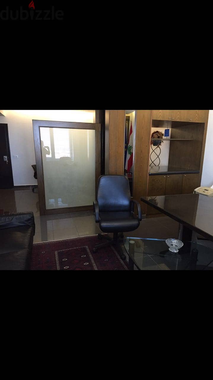 Prime and Amazing Office for Rent in Ashrafieh 1