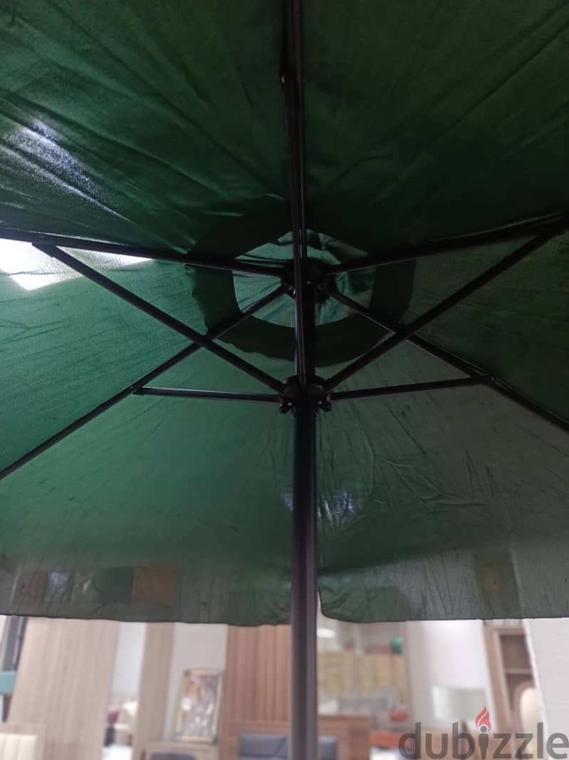 Umbrella 270  شمسية مانيفل مع قاعدة 3