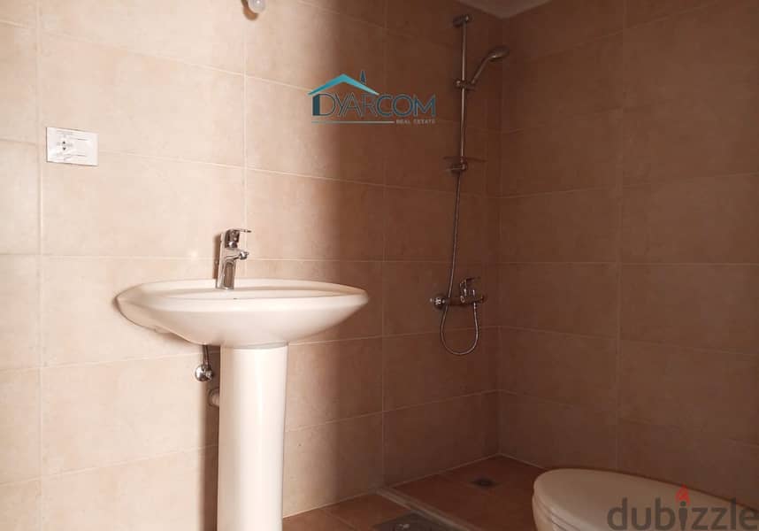 DY1633 - Louaizeh Great Apartment For Sale! 2