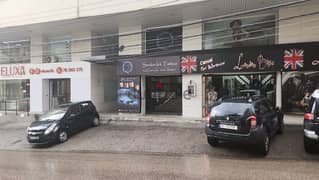 Shop for rent in adonis