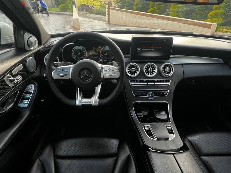 ajnabeye. . best c300 in LB. fully upgraded interior. clean carfax 4