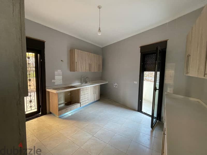 200 m² + 100 m² Terrace Apartment for Sale in Mar Chaaya - Broumana. 4