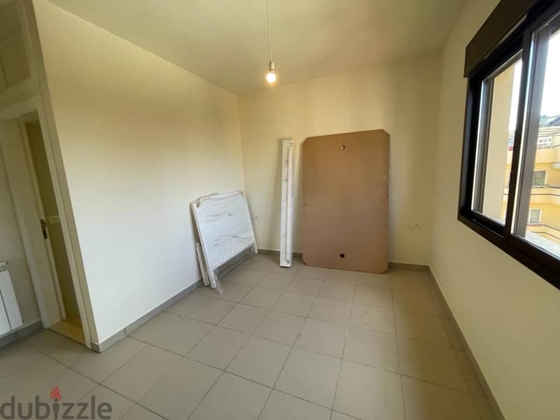 apartment for rent in naccach  - شقة للايجارفي النقاش 7