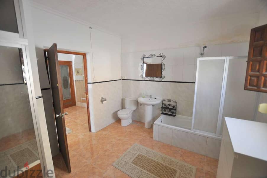 Spain Murcia village house with a large private courtyard IV-IVD13185 16