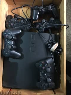 PS 3 console and controls 0