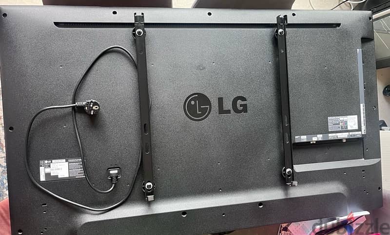 LG 49 inch smart TV + LG full surround system 1