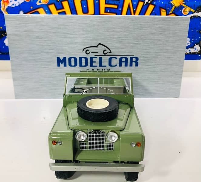 1/18 diecast Land Rover D109 GREEN Series 2 Pickup Open back. 6