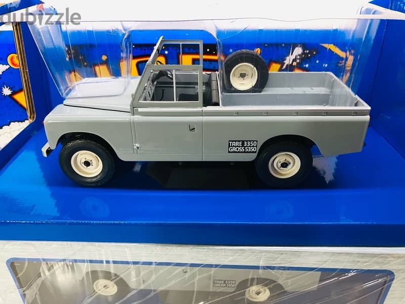 1/18 diecast Land Rover GREY Series 2 Pickup D109 NEW IN BOX 3