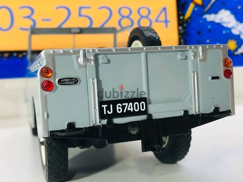 1/18 diecast Land Rover GREY Series 2 Pickup D109 NEW IN BOX 14