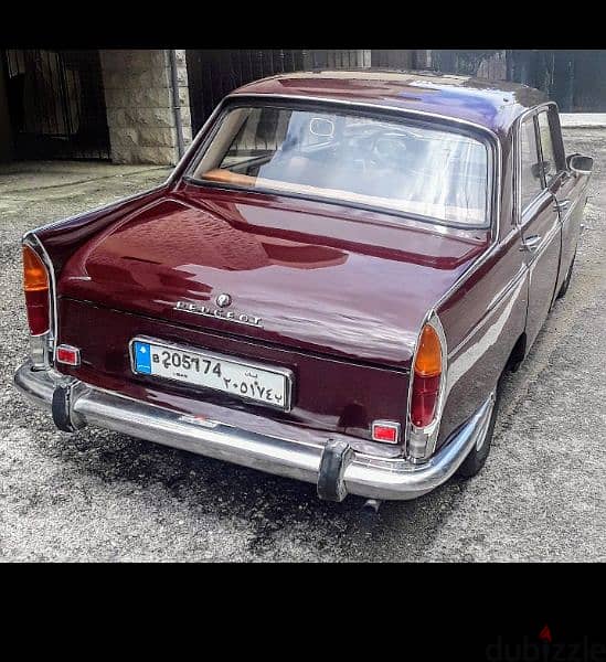 Peugeot 404 1968 recently restored 5