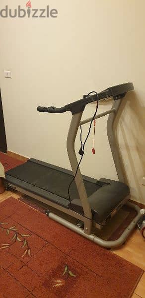 Treadmill home used . Good condition 1
