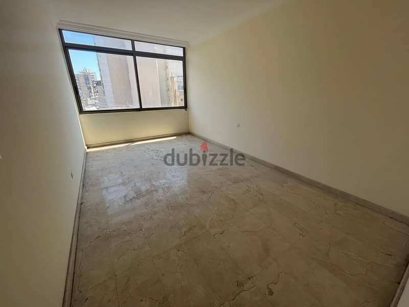 BEAUTIFUL Apartment For Sale in Mazraaشقة جميلة للبيع في مزرعة 7