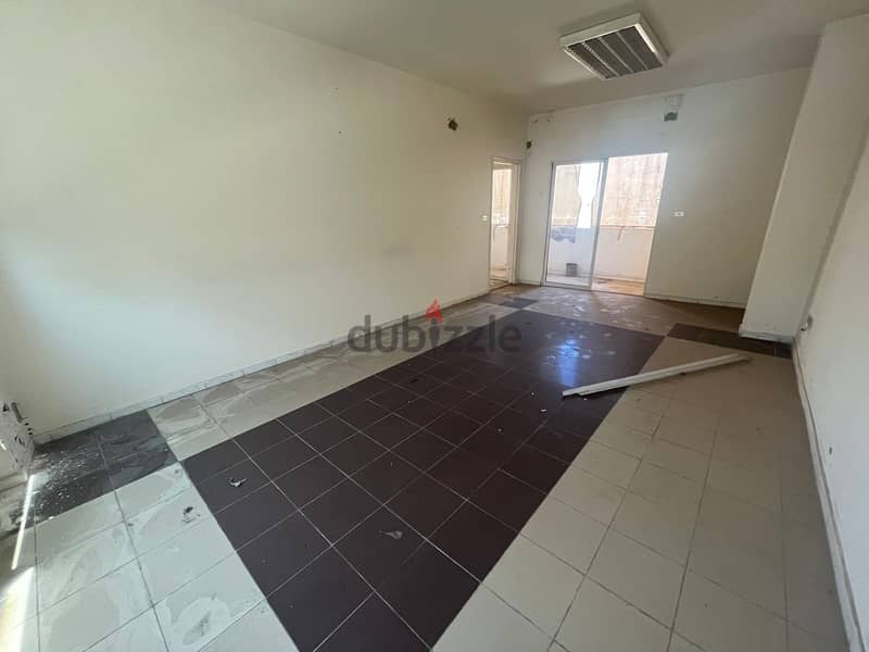 Office For Rent In Mazraa مكتب للإيجار في المزرعة 1