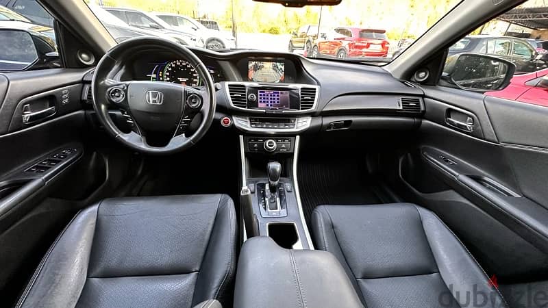 Honda Accord Hybrid 5