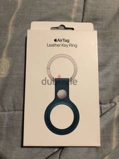 apple airtag original leather key ring sealed / makhtoume 0