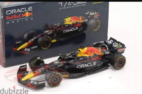 Max Verstappen Redbull RB18 (2022)  diecast car model 1;43.