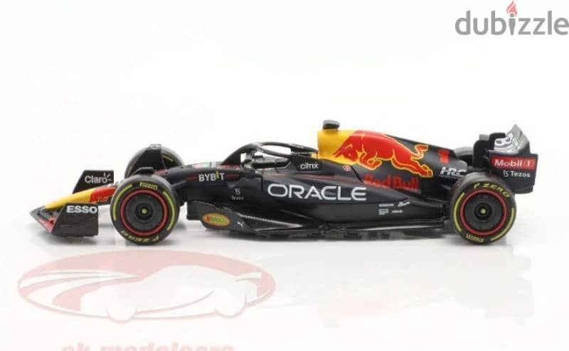 Max Verstappen Redbull RB18 (2022)  diecast car model 1;43. 2