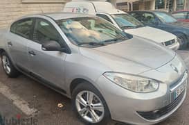 Renault megane 2011 automatic very low mileage & well maintained