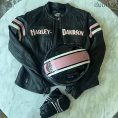 Harley Davidson biker set woman