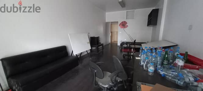 Office in commercial center in Zalka for rentمكتب في المركز التجاري